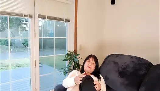 Pantat dan memek berbuluku lagi asik dientot habis-habisan