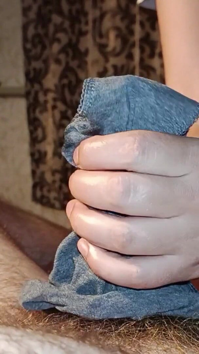 Korean woman loves cum in her panties, jerking off with panties | Clip 1