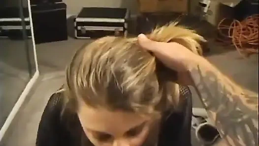 Tomboy tiffany dientot habis-habisan sampai tenggorokan