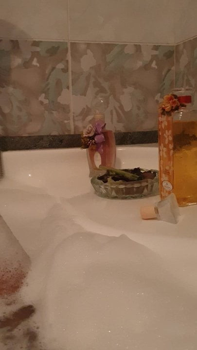 Bath masturbation