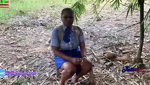 Julietsimeon the girl, dientot sama petani di semak-semak.