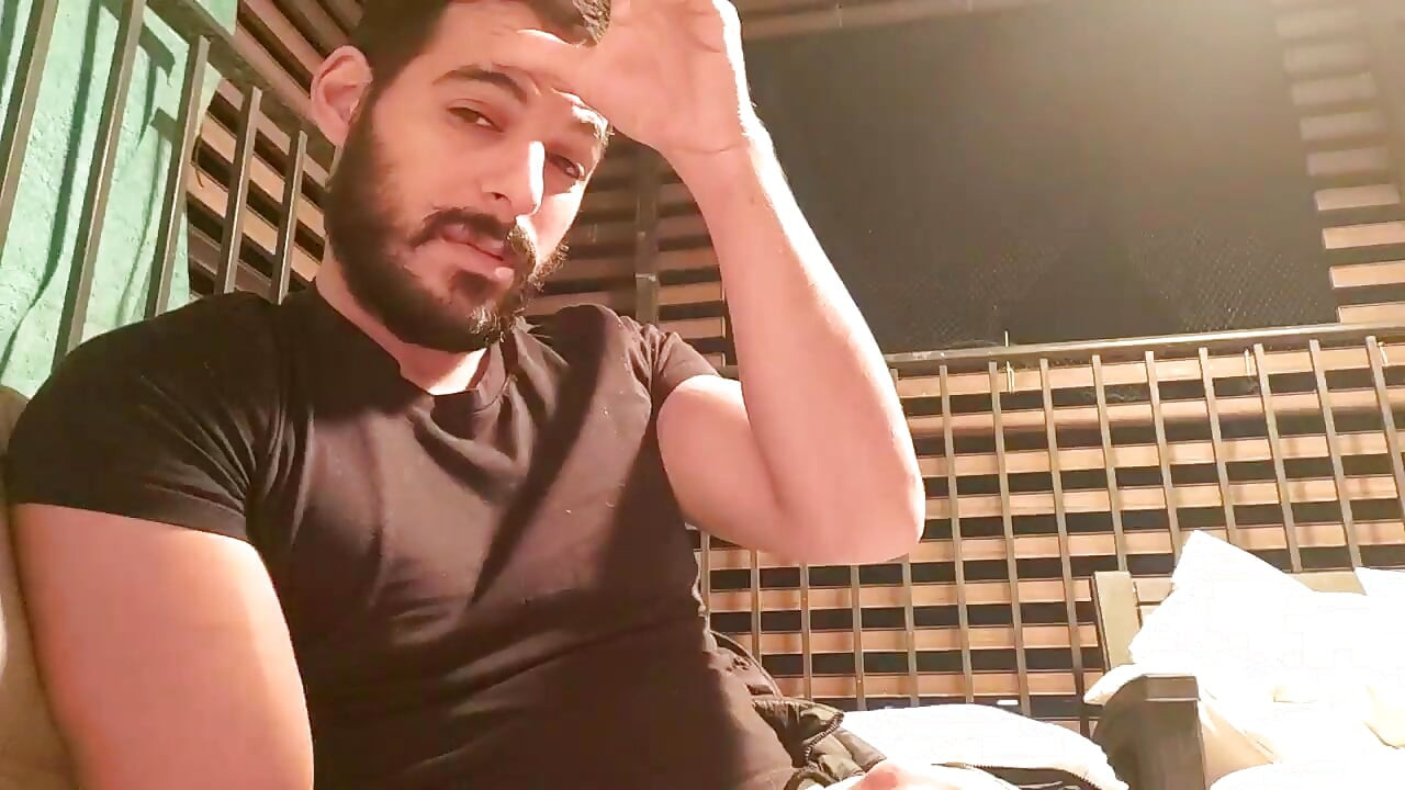 Watch me on cam just cum to tease you