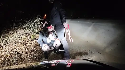 Slutmomhappiness Breaks Boundaries in Outdoor Pissing