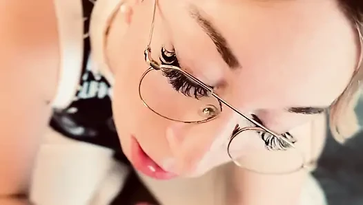 Saya Di Wajahnya Dalam POV