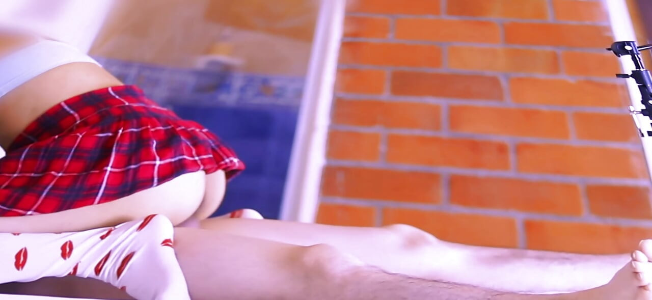 Sin at Home: The stepsister seduces her stepbrother to ride him mercilessly.