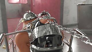 Esclave dominé enchaîné à une animation 3D BDSM en fauteuil roulant