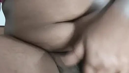 Lund nhi mila to ungli se chut ki pyas bujhadi