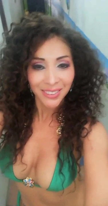 elvira palomino 5yhh