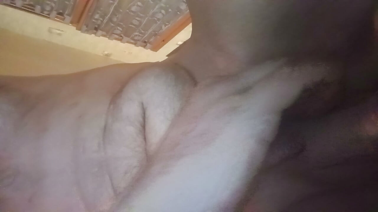 瓶子和支架