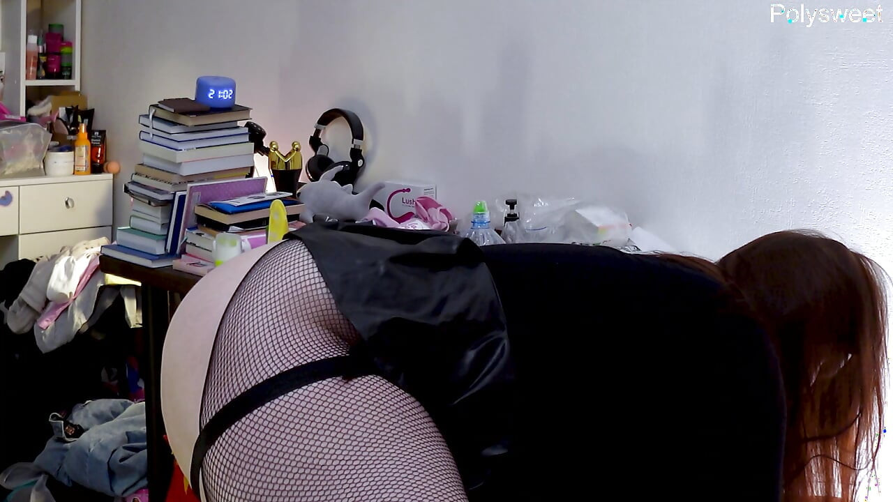 Amante milf livre de tabu estimula seu ponto -P