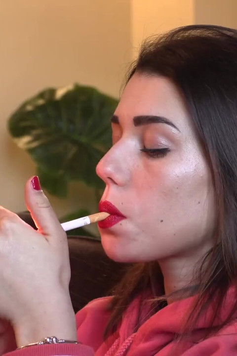 Smoking with gorgeous Italian babe