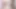 Junges Mädchen kämpft mit Dildo-Gerät