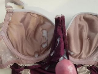 4 cumshots op sexy ondergoed bh stringlaarzen door geile userin