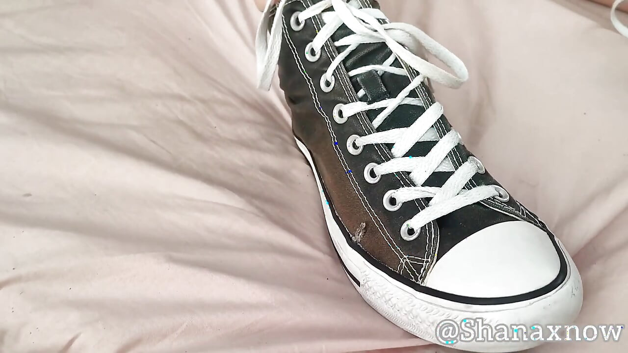 Fetish Cum on My Converse Shoejob
