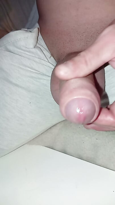 Riesiger Cumshot in 6 Etappen