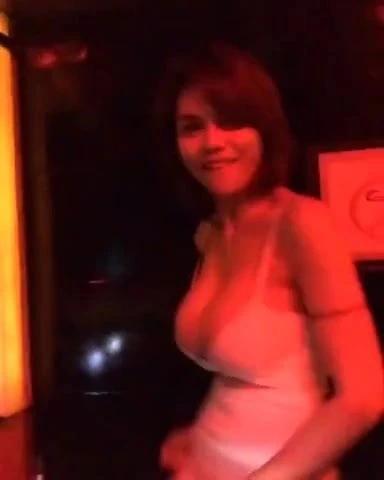 busty dj