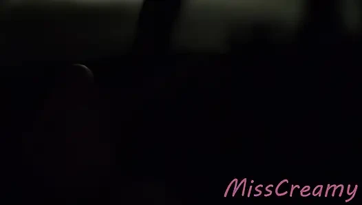 Sürtük karımı otoparkta herkesin önünde arabada bir yabancıyla paylaşiyorum - #2 - misscreamy