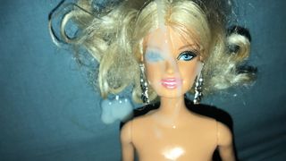 Sperme sur la bonne volonté de Barbie 3