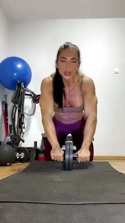 Abs to worship