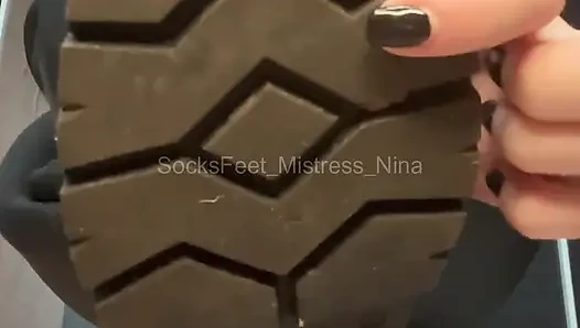 My overknee nylons, my boots – and your imagination