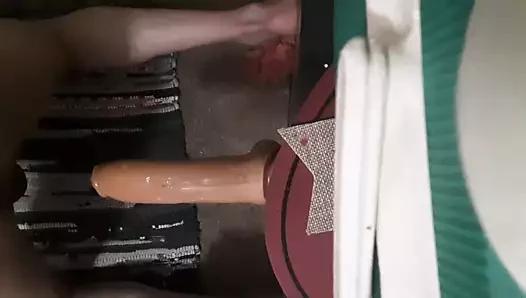 Büyük dildo domaltmalı