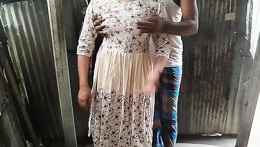 Beautiful young gf hot outdoor sex video