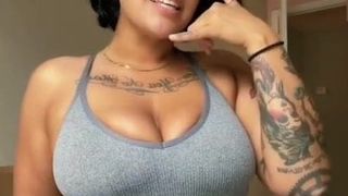 Essayez de ne pas jouir, compilation de culs de Maggiegoldenx