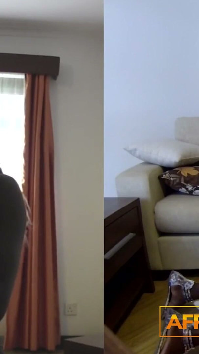 Une vraie maman africaine à la peau sombre reçoit un facial après un entretien d'embauche | Clip 1