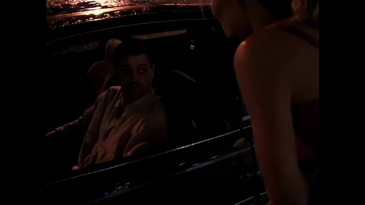 Mckayla: Persetan dengan saya dengan kuat dan merangkap payudara kecil saya