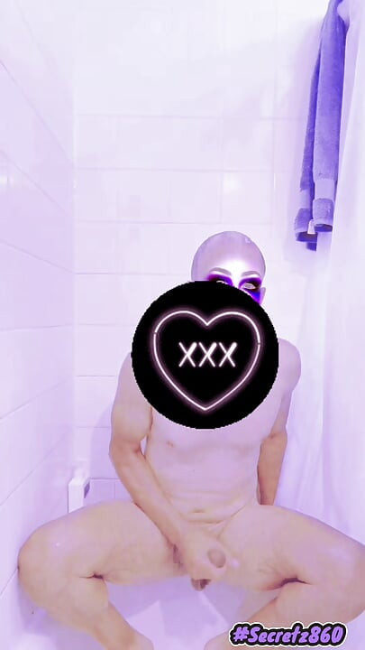 Secretz860 - pervert takes freaky solo shower