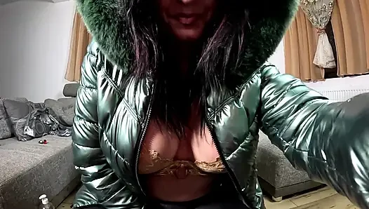 Shiny Leggings Cameltoe, Downjacket Play & Anal Plug Solo Fetish