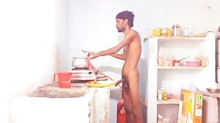 Chico caliente rajeshplayboy993 video de cocina parte 2. digitación en el culo, masturbándose una gran polla