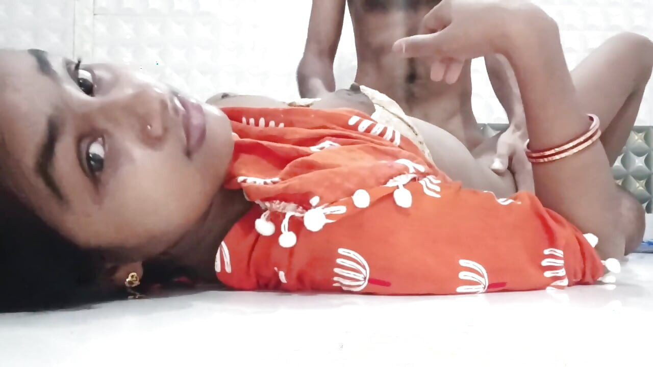 Indian Hot Desi Stepsister Sex in Hindi Audio