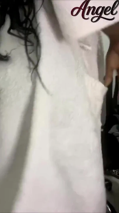 Stopping showing me to you! Fetish of standing still and showing her breasts | Clip 1