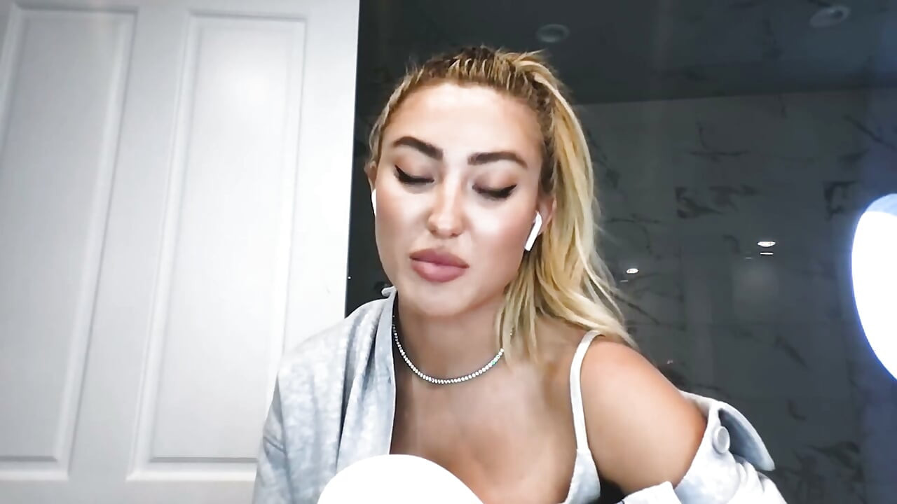 Stefanie gurzanski adalah cowok pembuka besar!!