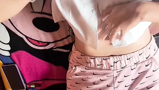 Я так горяча за этот стол! Интенсивный оргазм! Бесплатное порно трение киски