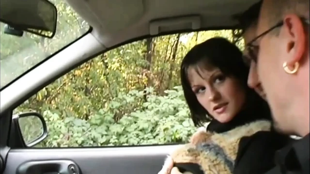 Her Boyfriend Knows She Gets Her Ass Dropped by the Anas Worker