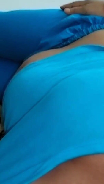 Epski trenutak iz "Seksa sa ženom kućne sluge (službeni video Villagesex91 )"