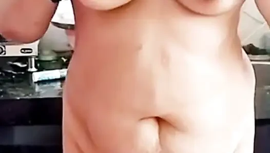 Season 183. Young bhabhi dropping her milk on mouth