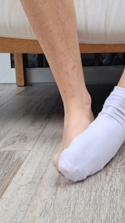 White Ankle Sock Peal & Reveal: Slim Arch and Delicate Toes