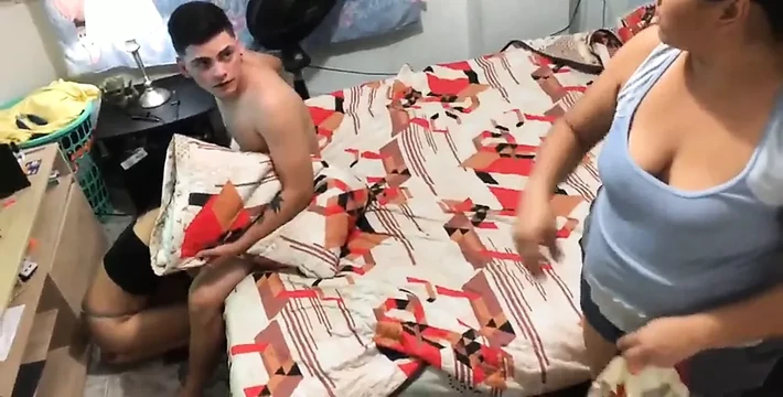 I fuck my stepsister while my nana sorts clothes