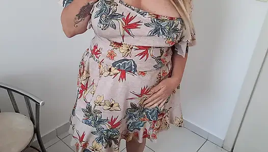 У неё текла слюни, настолько, что сама сама попросила об этом.