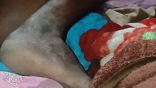 Desi Biwi Ka Raat Mein Legs Up Karke Blue Panty Side Kar Jamkar Chut Faad Di – Payal Wali Tight Chut Hindi Audio