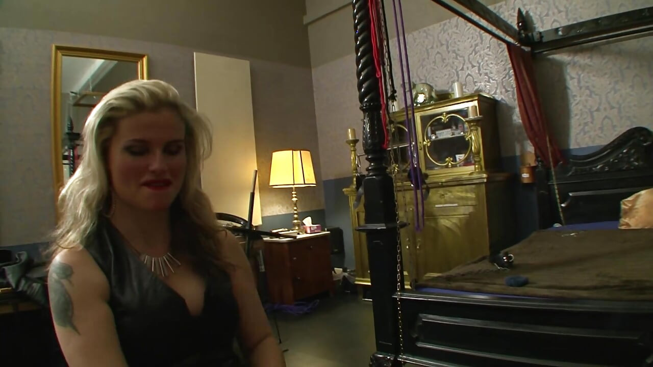 Alemão BDSM - mijo em sua montaria