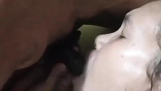 played 69 while she blojob and face to the cam.