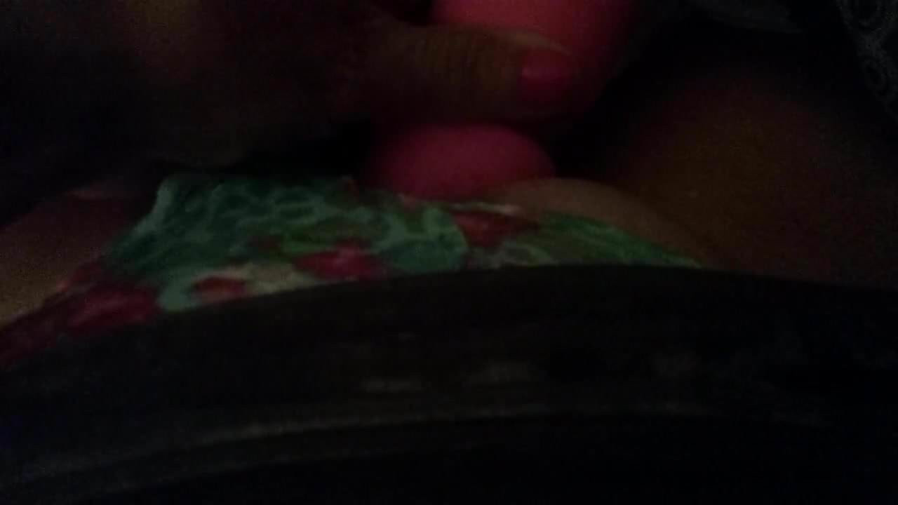 Cgirl42062 Masturbating with her Wond