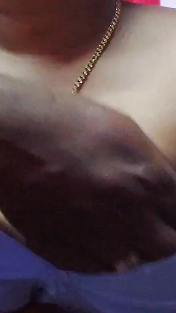 Evli kadın erkek arkadaşını otele götürüyor | Klip 1