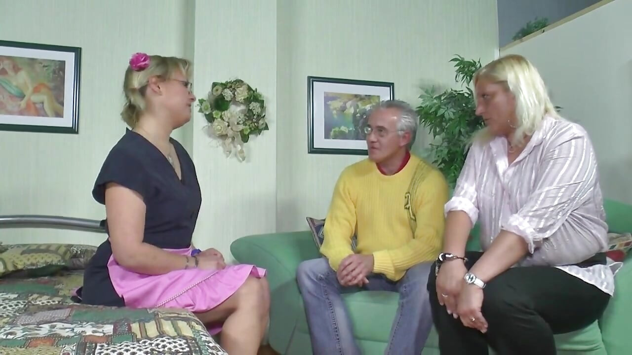 Threesome sex under 70