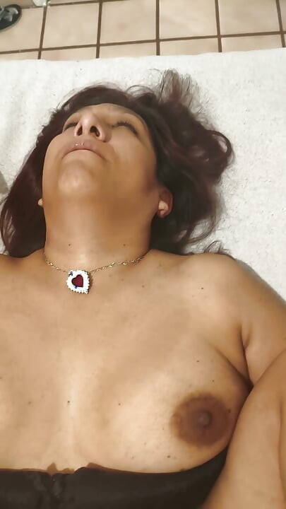 Fucking a Mexican MILF Until Her Tits Are Full of Milk