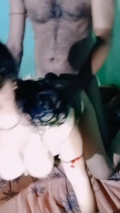 Spectacular moment from "Desi Debar Bhabhi Video Hindi Audio"